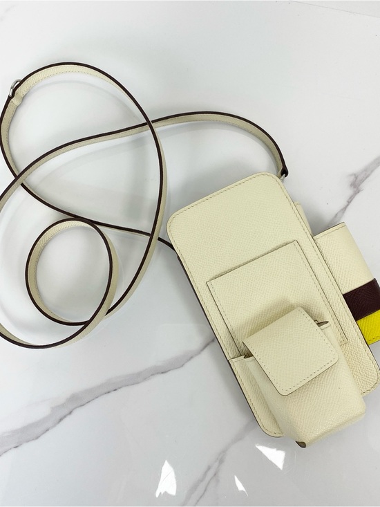 Hermes Handbags - Hermès Hermesway Phone Case